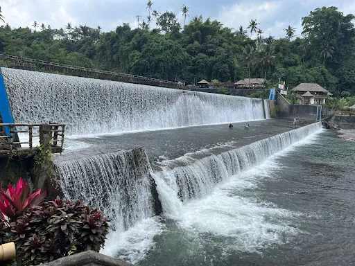 Tirai Air Terjun Tukad Unda 1