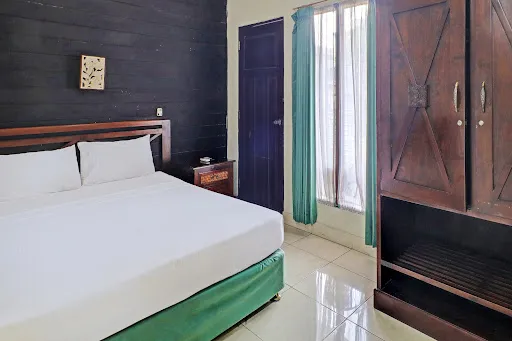 OYO 92439 Hotel Tower Klungkung 3