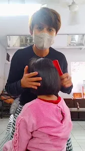 SALON KADEK & PONDOK AYU KOST 2