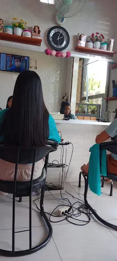 SALON KADEK & PONDOK AYU KOST 3