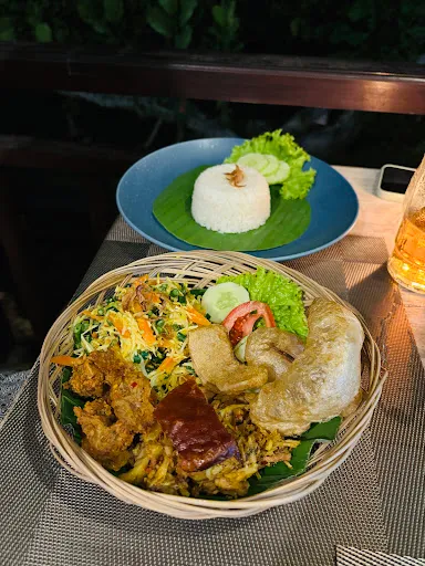 09.00am coffee and eatery 3