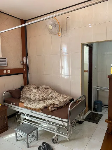 Rumah Sakit Umum Bintang 4