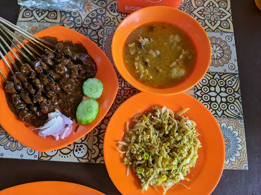 Warung Makan Oldies Garage 2
