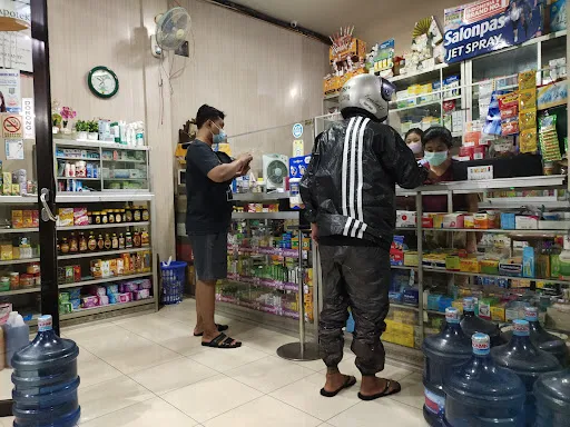 Apotek Sinar Santi 4
