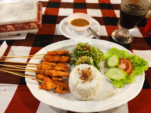 The Bukit Artha Warung & Home Stay 4