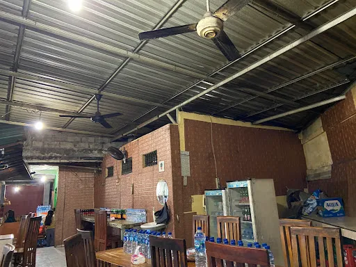 Warung Babi Guling Bu Ardani 1