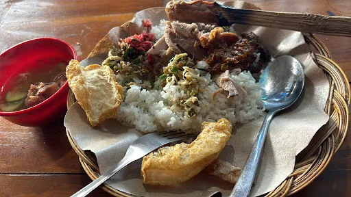 Warung Babi Guling Bu Ardani 3