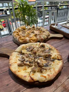 Star Pizza Klungkung 3