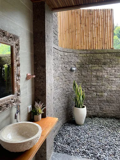 Kubu Sakian Villa And Restaurant 3