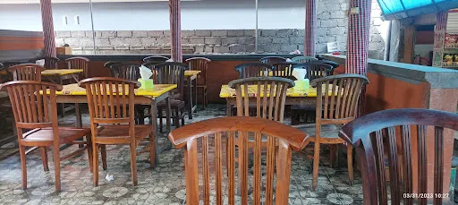 Merta Sari Restaurant Pesinggahan 1