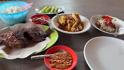 Warung Bung Tomo 4
