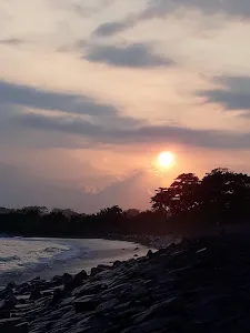 Pantai Batu Tumpeng 1