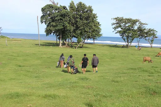 Pantai Pering