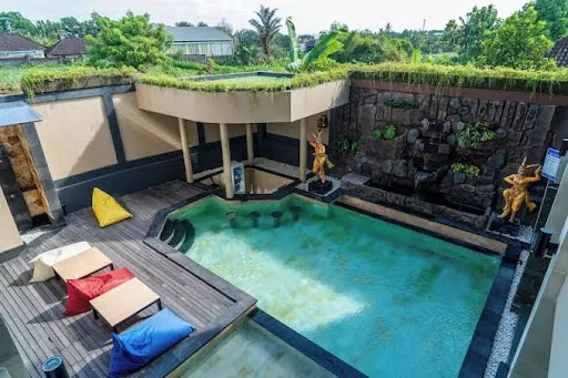 Ayers Hotel & Resto