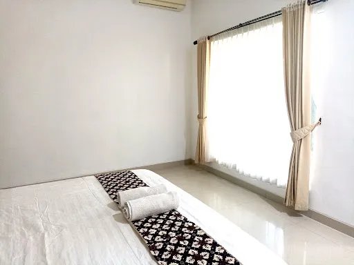 Nadia Pansion & Cottage 1