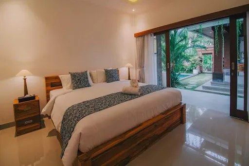 Cucukan Beach Guest House 1