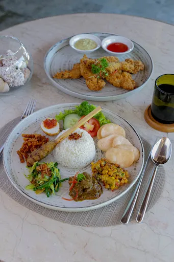 Timur Kitchen at Komaneka at Keramas Beach 1