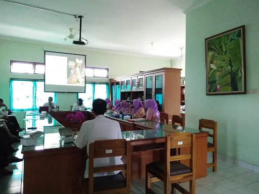 Puskesmas Blahbatuh II 4