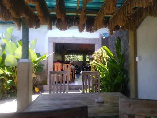 Warung Babi Guling Putra Celagi Bangun Lemah II 1