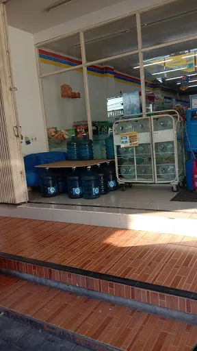 indomaret Mahendradata gianyar 1