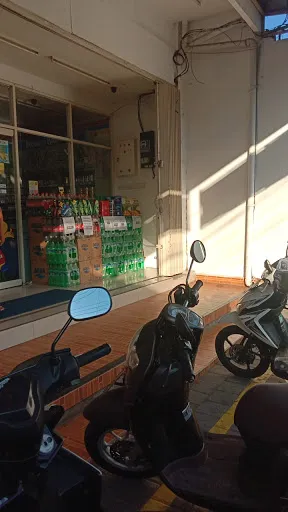 indomaret Mahendradata gianyar 3