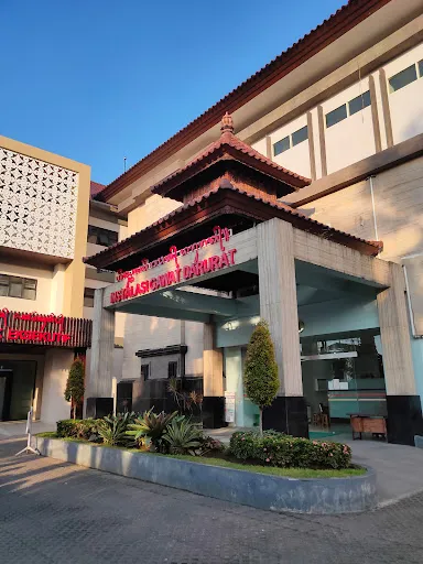 Rumah Sakit Umum Daerah Sanjiwani Gianyar 2