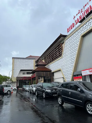 Rumah Sakit Umum Daerah Sanjiwani Gianyar 3