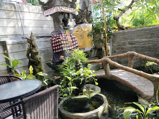 Airy Gianyar Hasanuddin Gang Dugul Sari Bali 3