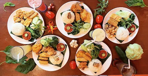 Warung Nasi Tempong Mbak Rida 1