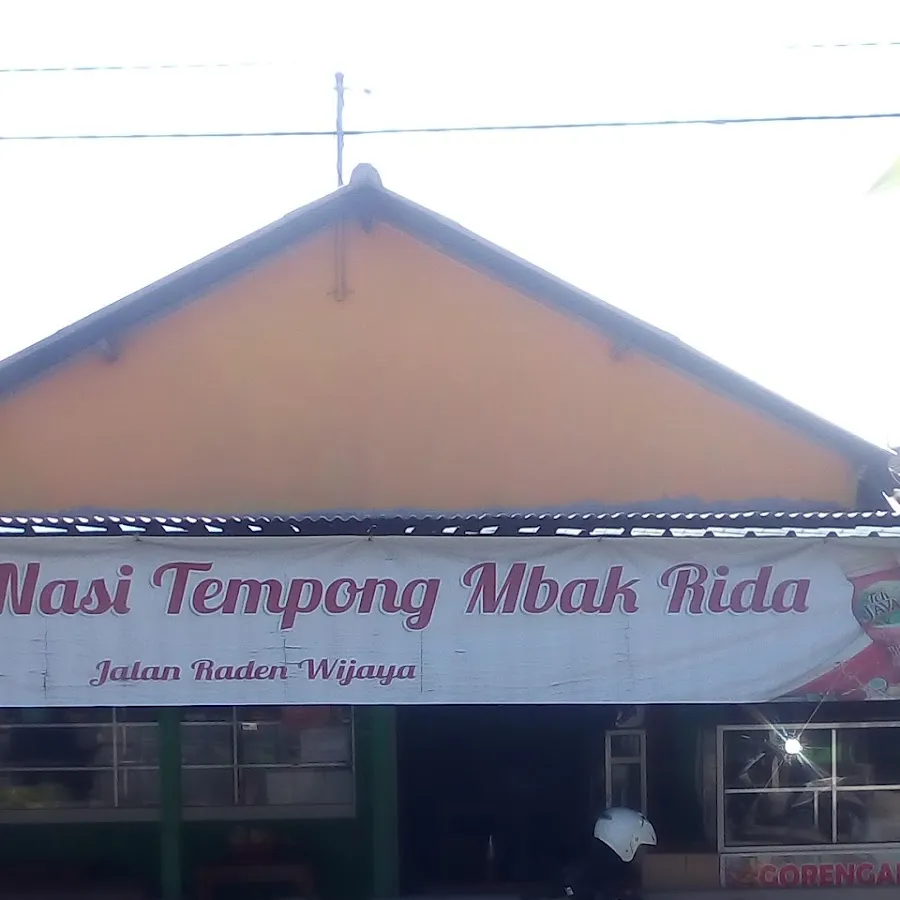Warung Nasi Tempong Mbak Rida 4