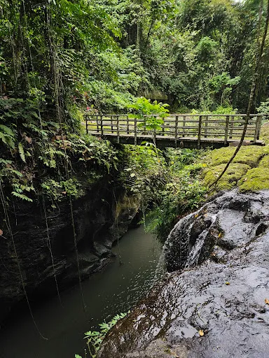Tegal linggah Cliff Temple 4