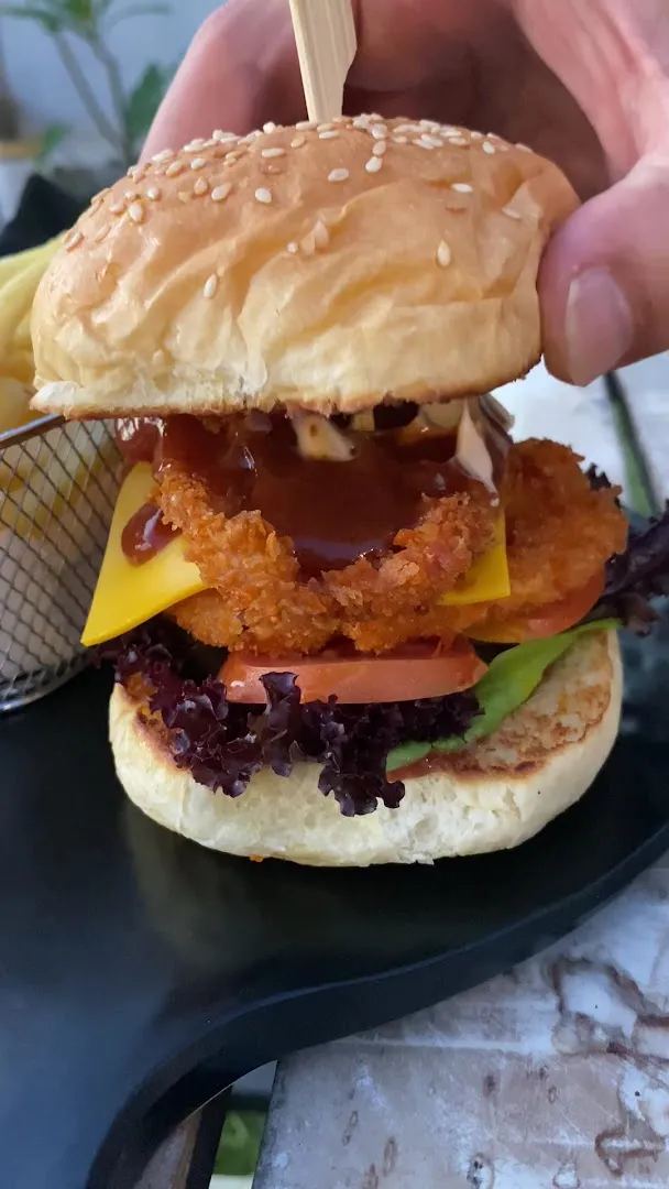 The tamarin kitchen and beverage 1