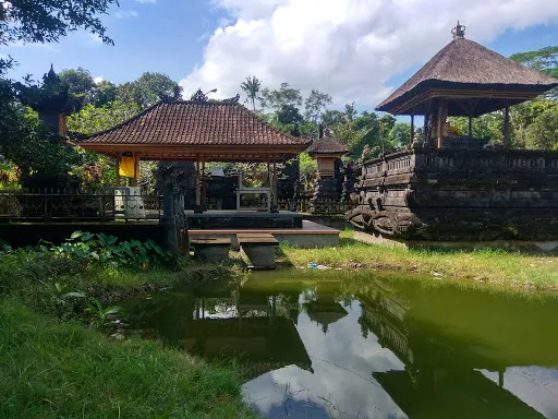 Pura Taman Narmada Bali Raja Temple 2