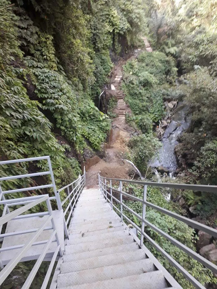 Air Terjun Kuning 4