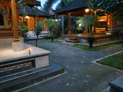 Tutiet House