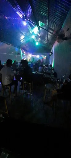 Edge Kitchen Bar 2