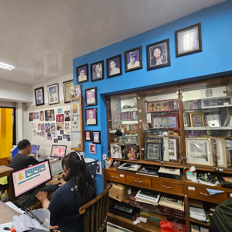 Cahaya Jaya Photo Studio 2