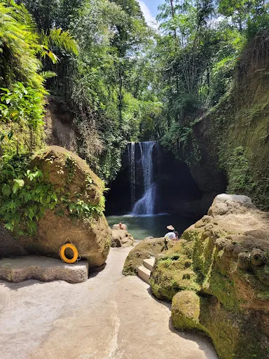 Suwat Waterfall 4