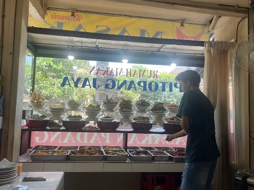 Rumah Makan Masakan Padang Pitopang Jaya 4