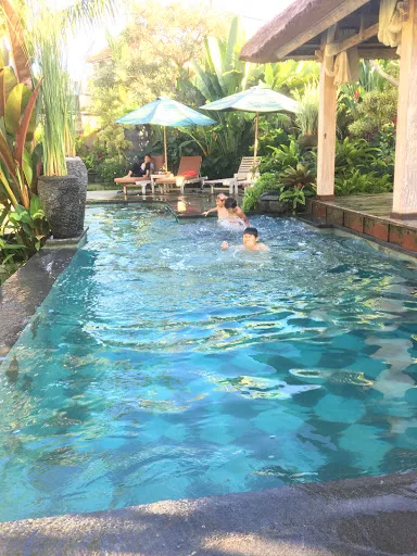 Auma Villa 2