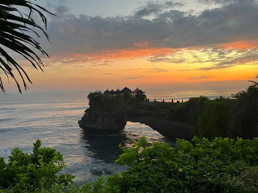 Komang Yoga mesari tour guide bali 4