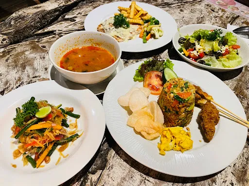 Layana Warung 2