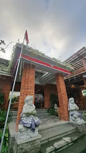 Emana Akatara 4