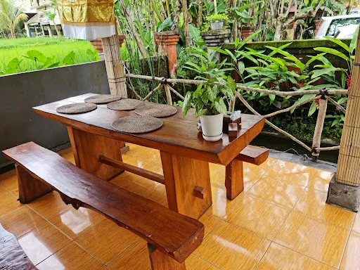 Waroeng De Koi 1
