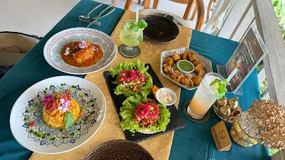 Sans Indian Restaurant Ubud by Wonderspace 4