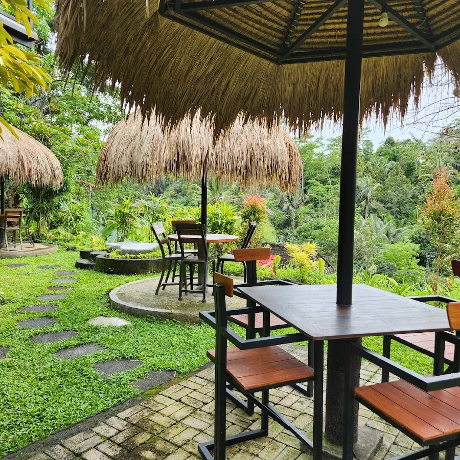 The Amertha Restaurant 4