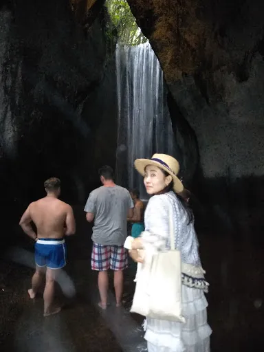 BALI DE TOUR 4