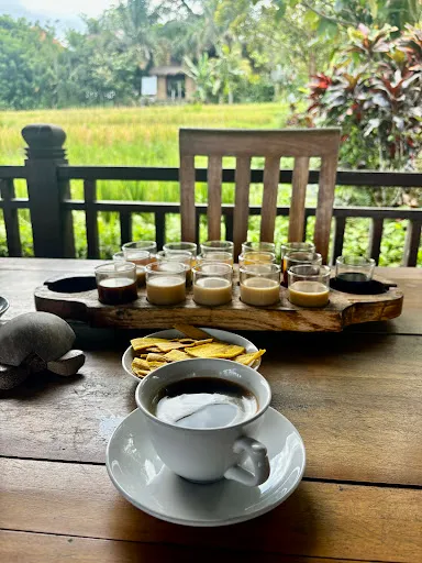 Intan sari luwak coffee & bali swing bukit 3