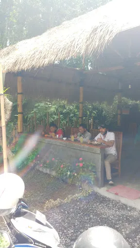 Lumbung warung lawar bali 3