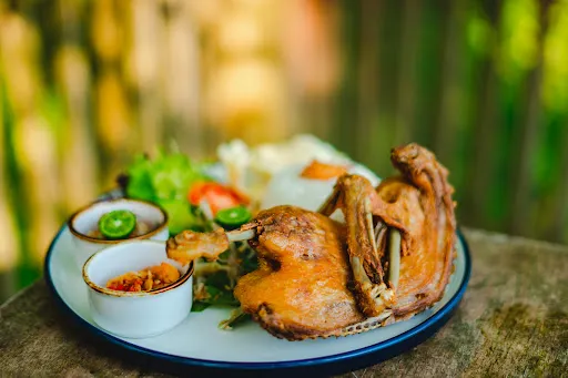 Collina Kawi Restaurant 2